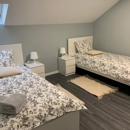 Coquet Appartement Aux Pieds Des Montagnes Scionzier Exterior foto