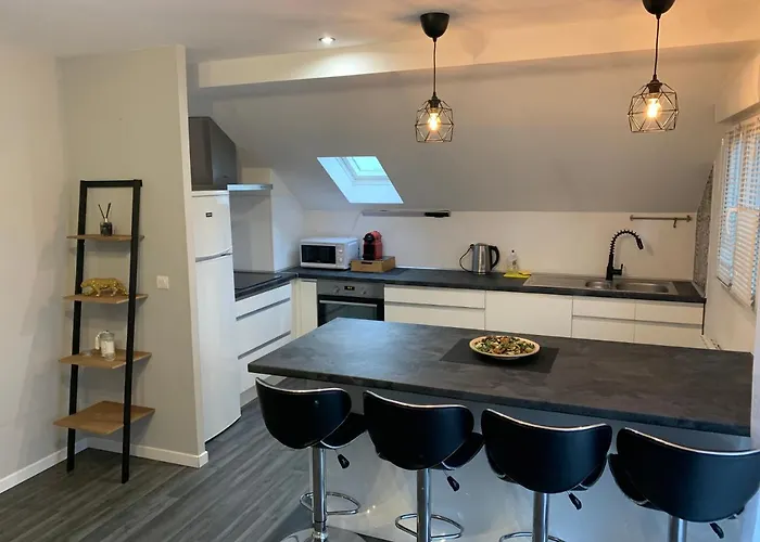 Coquet Appartement Aux Pieds Des Montagnes